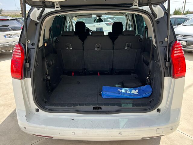 PEUGEOT 5008 STYLE 1.6 HDI AUTO SPANISH LHD IN SPAIN 91000 MILES 7 SEATS 2015